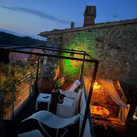 Lägenhet Castello Di Francocci Spoleto