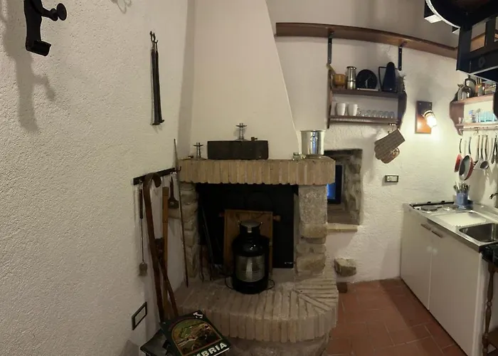 Castello Di Francocci Assisi